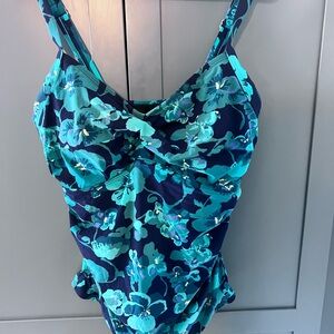 LL Bean Shaping Swimwear Tankini Top Sz 14